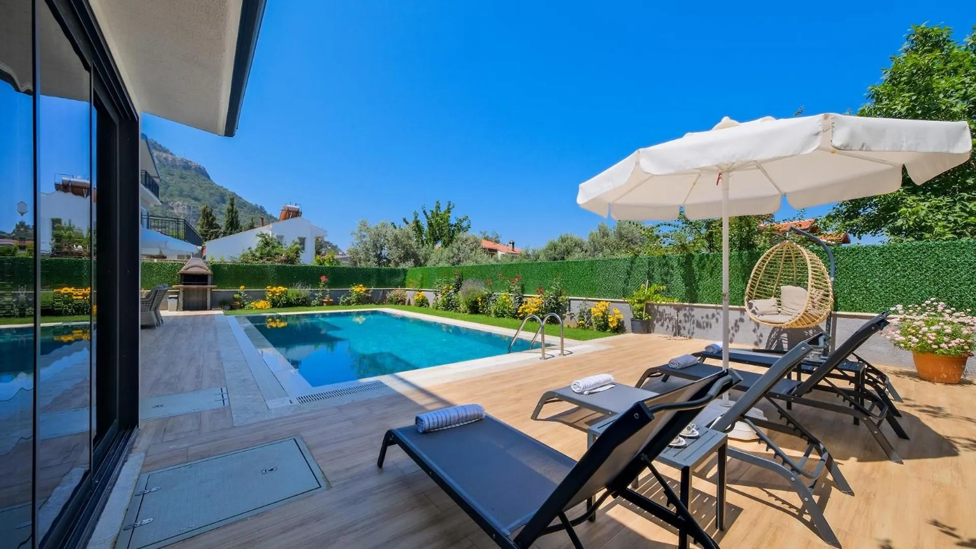 Villa Lotus/ Oeluedeniz Isitmali Kapali Havuzlu Fethiye